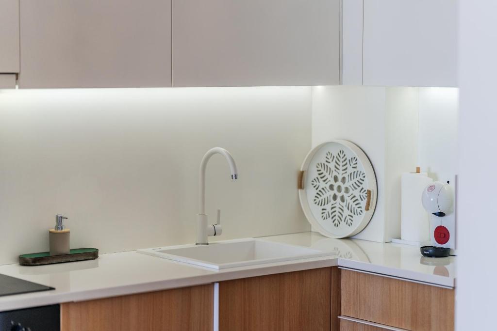 Una cocina o kitchenette en Monte Living by In Property