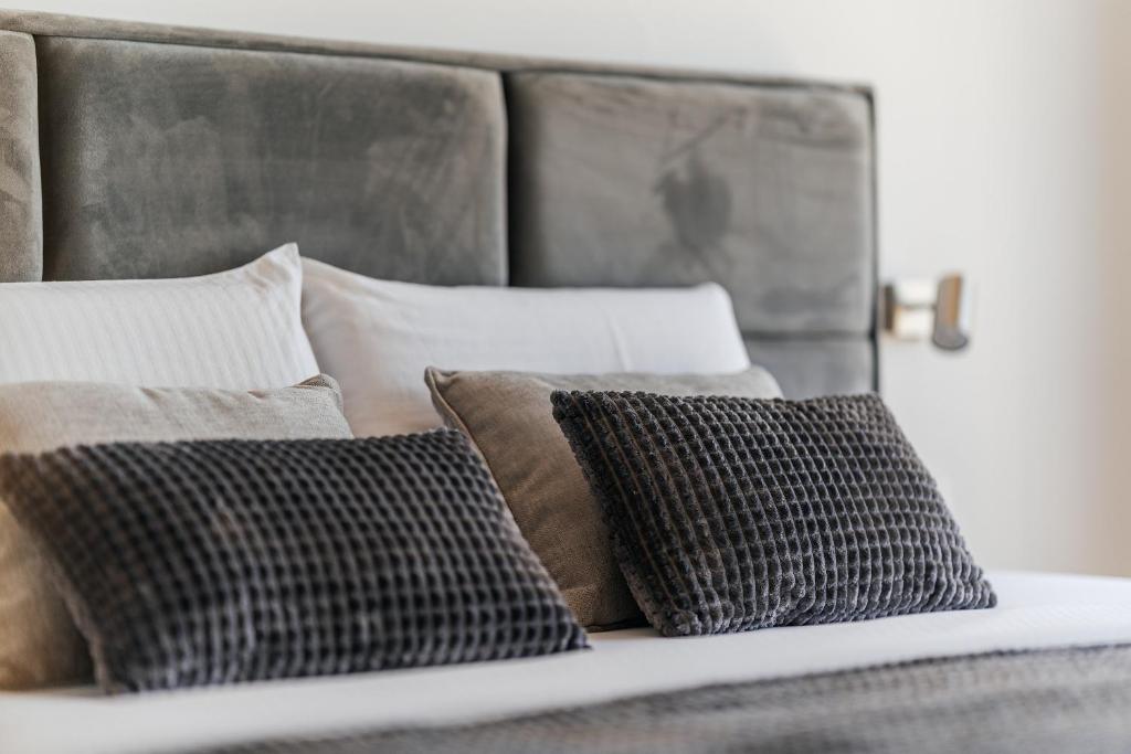 Una cama o camas en una habitación de Monte Living by In Property