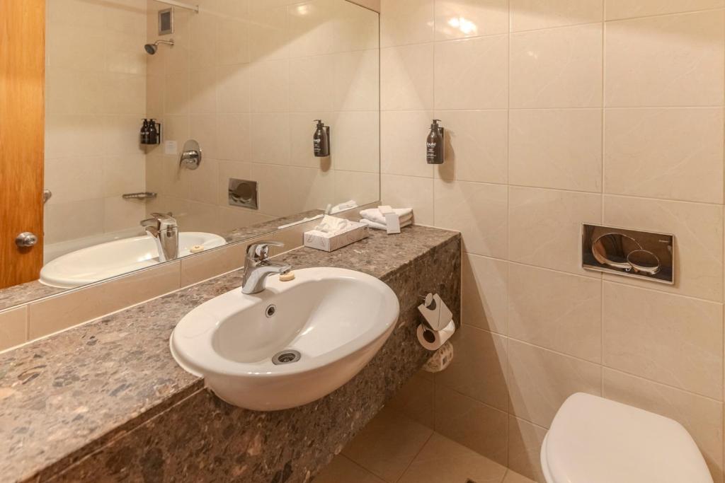 Koupelna v ubytování Kingsgate Hotel Te Anau