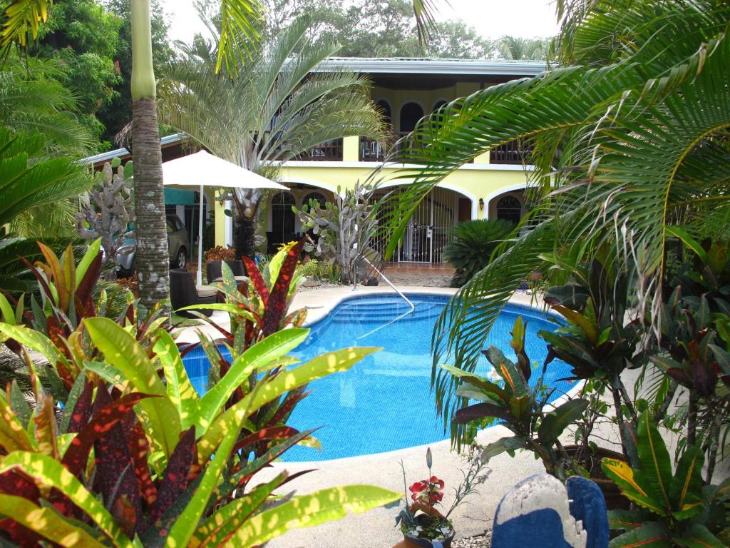 Casa Amarilla