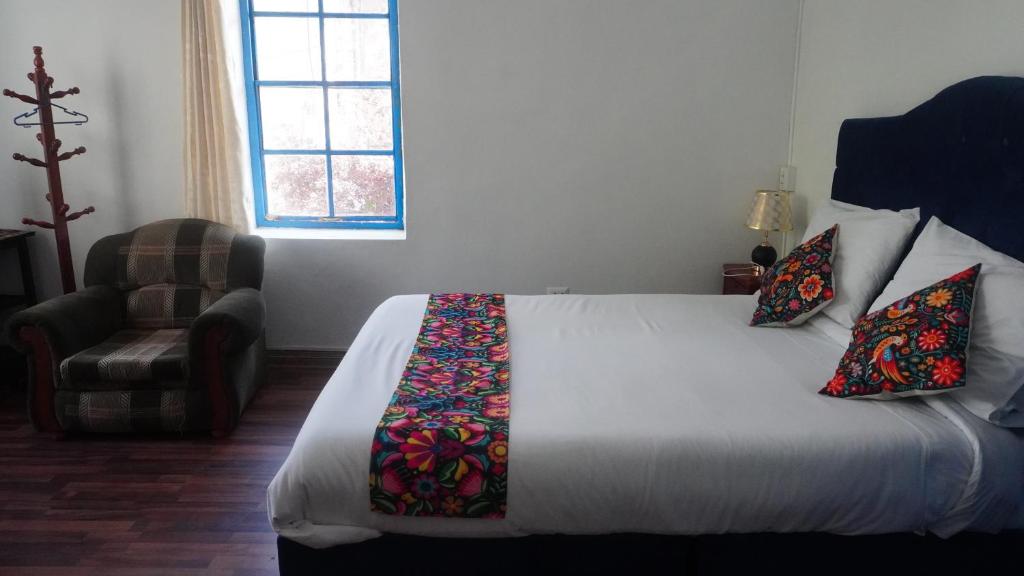 PARDOS HOUSE INN - One-Bedroom Apartment With Balcony And City View