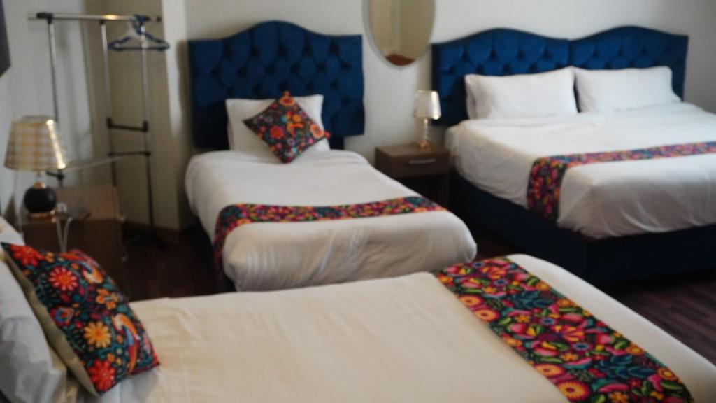 PARDOS HOUSE INN - Standard Triple Room