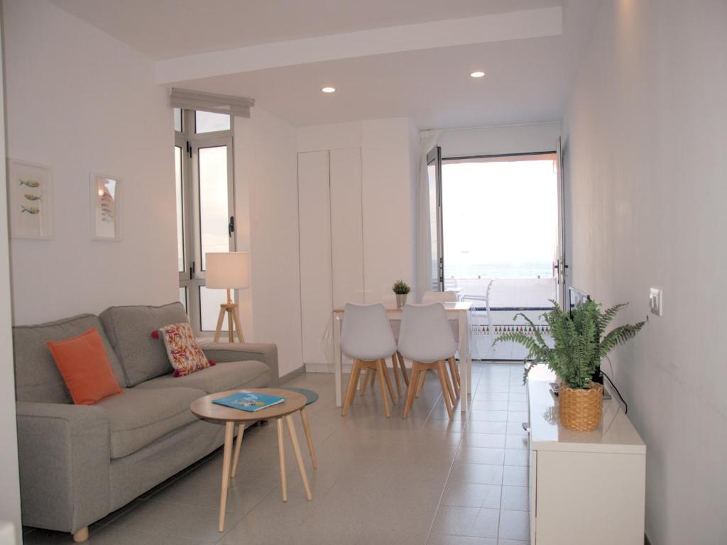 Apartment on Playa de Las Canteras Beachfront