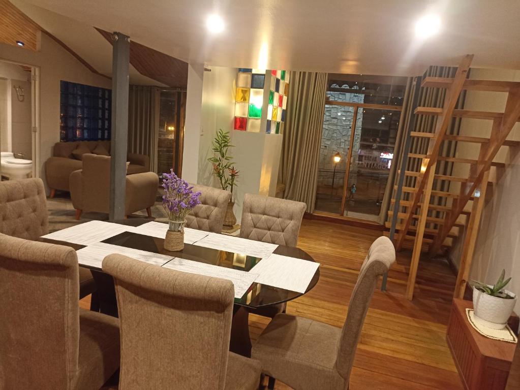 Posezení v ubytování Sumaq Sisa Home & Loft