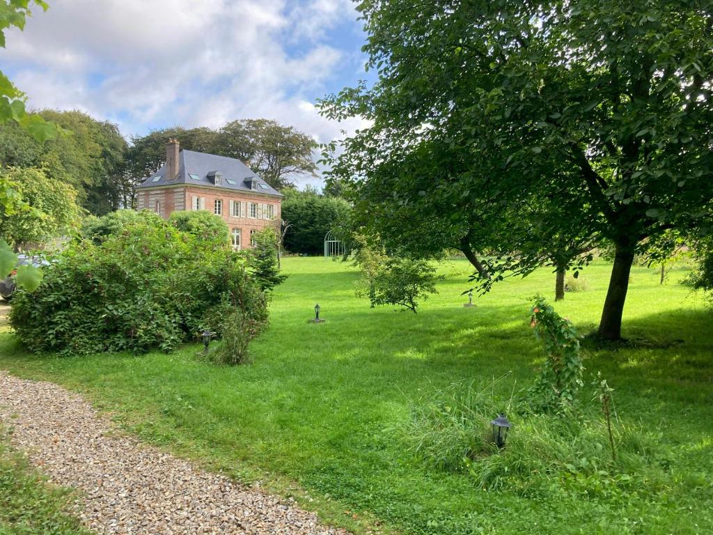 Zahrada ubytování Norman Manor House Near Etretat Cliffs