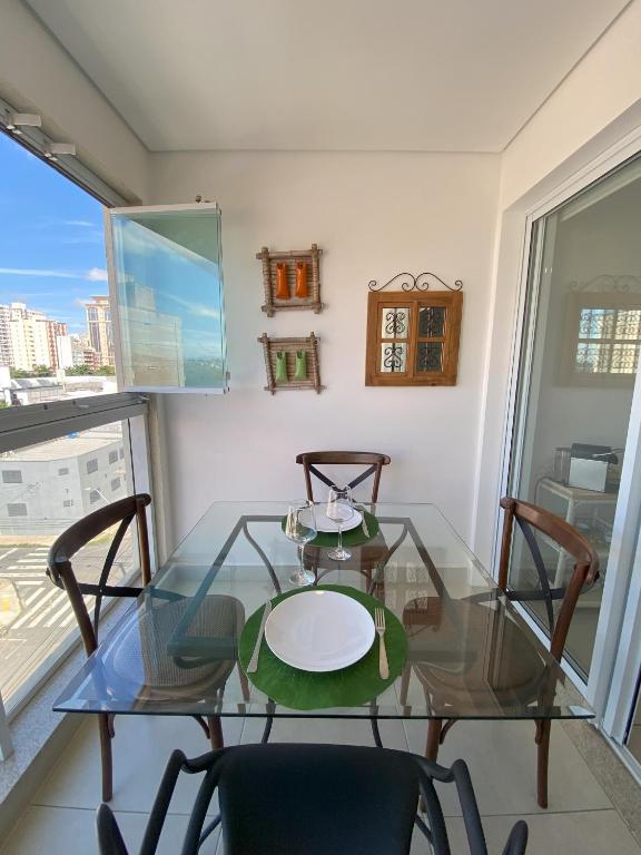 Balkón nebo terasa v ubytování Studio a 100m Bosque, Centro e Cambuí- Home Office, Piscina, Sauna, Jacuzzi, Fitness