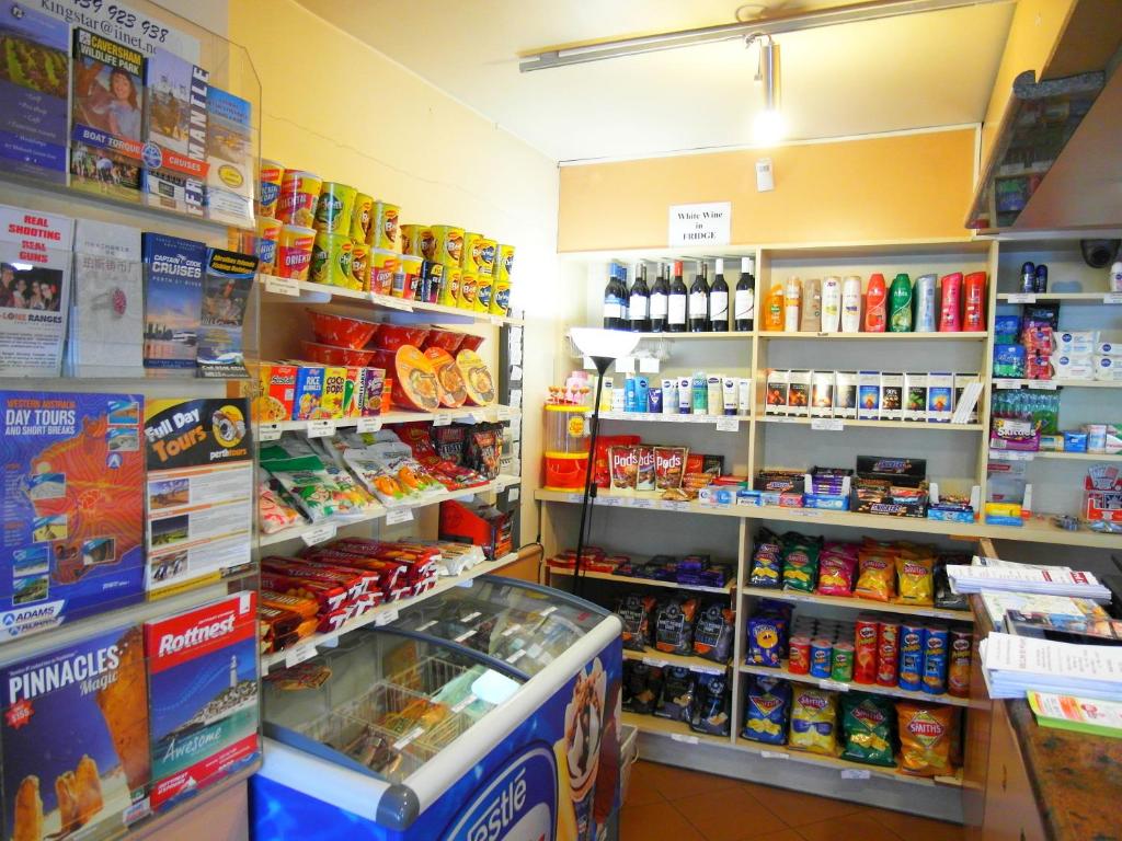Supermarket nebo jiné obchody v  chaty nebo okolí