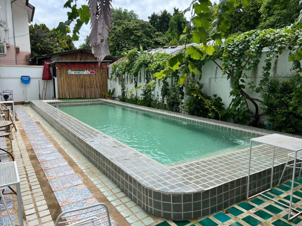 Baan Khlong Mae Kha Hotel - Resim 8