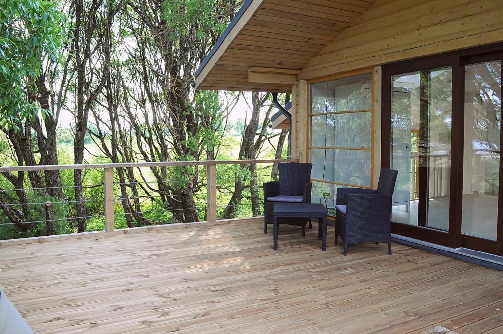 Balkón nebo terasa v ubytování Mokko Lakehouse