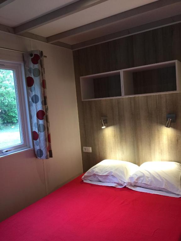 Camping Frédéric Mistral - Relax Two-Bedroom Chalet