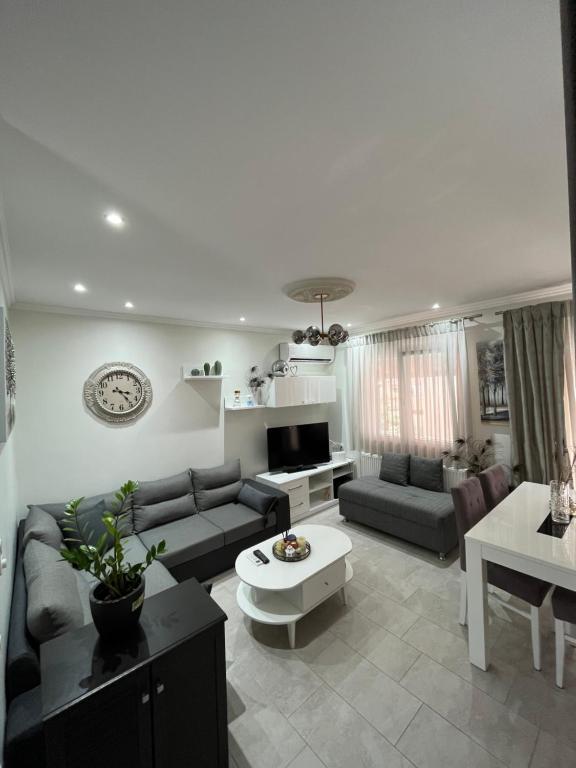 Φωτογραφία από το άλμπουμ του Nikos Apartament στον Πρίνο