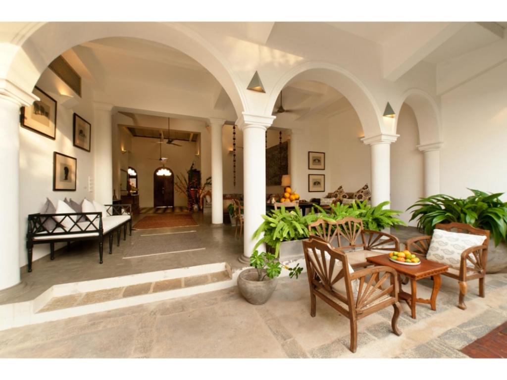 Posezení v ubytování Pool, Roof Terrace, 3 Bedroom Villa, Galle Fort