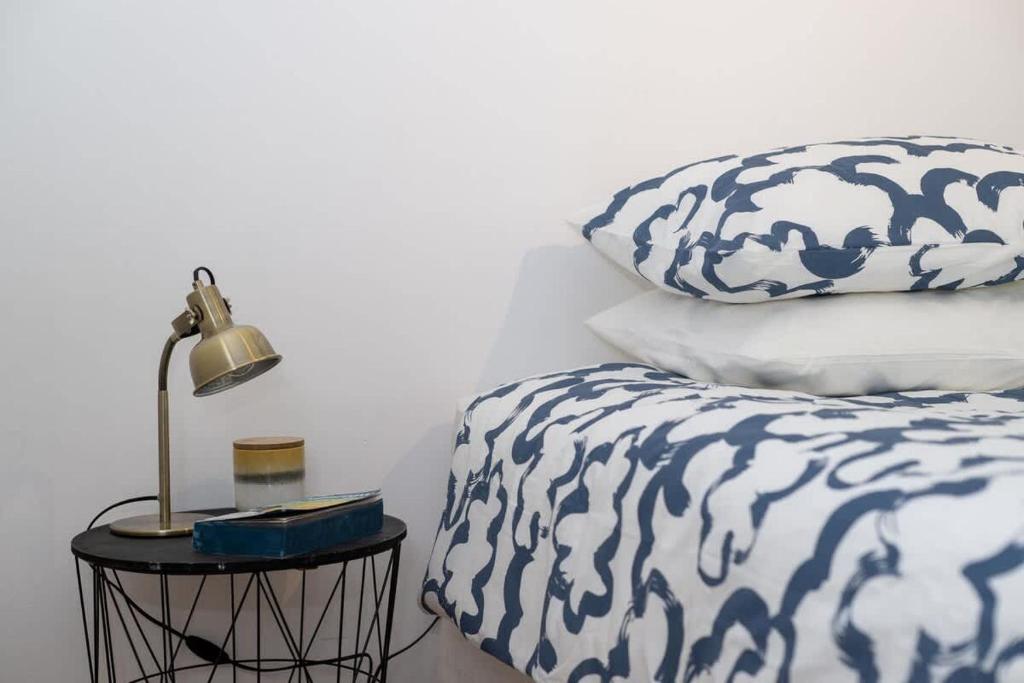 Riverside Apartment - Resim 14