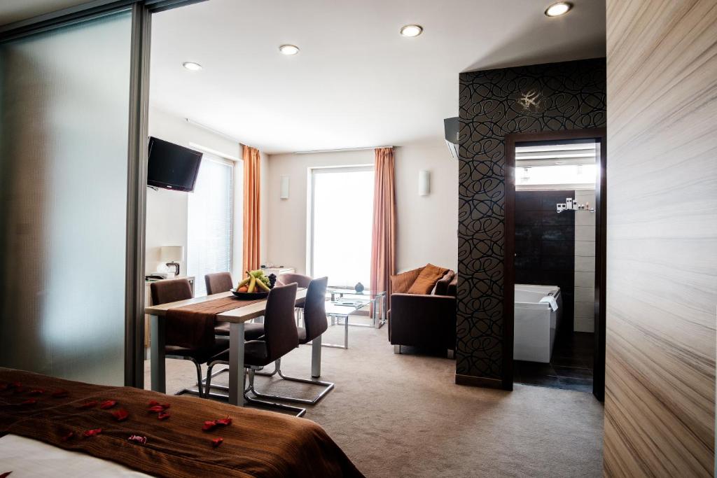 Hotel Deluxe with free Wellness and Fitness Centrum - Resim 5