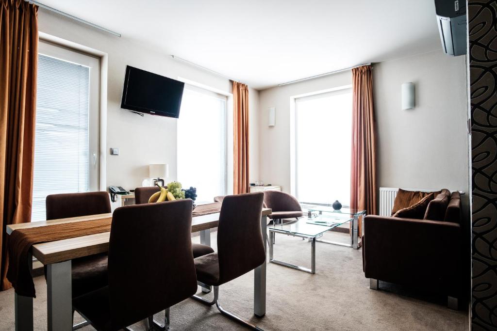 Hotel Deluxe with free Wellness and Fitness Centrum - Resim 27