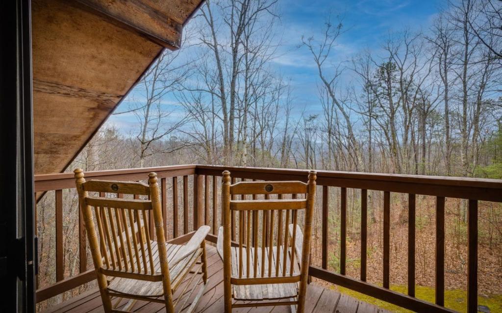 Un balcon sau o terasă la Grin N Bear It