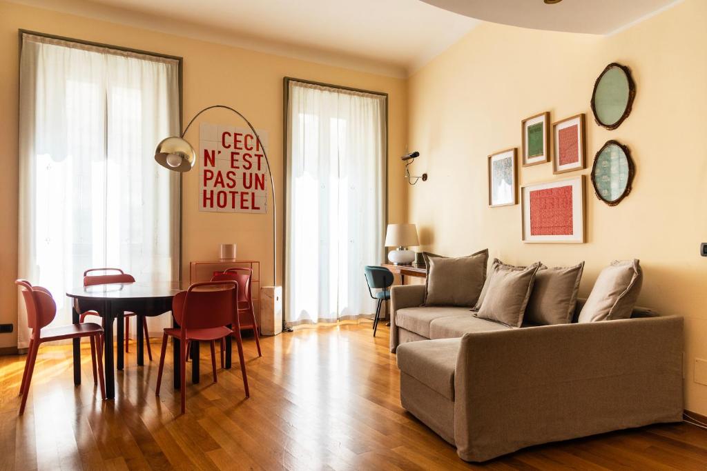 Χώρος καθιστικού στο Youhosty - Milano Charm Via Torino