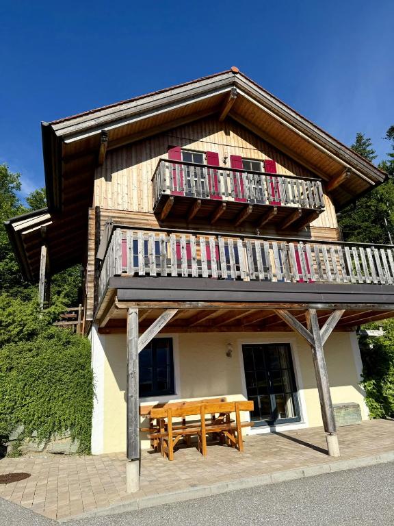 Balkón alebo terasa v ubytovaní Großes Ferienhaus mit 5 Schlafzimmer & 4 Bäder