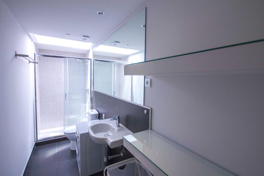 Kúpeľňa v ubytovaní Livemalaga Merced Apartamento