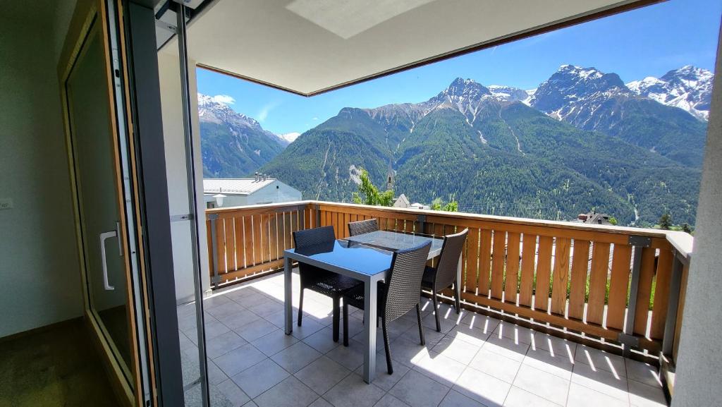 Fotografie z fotogalerie ubytování Chasa Scandella - Apartment Carl v destinaci Sent