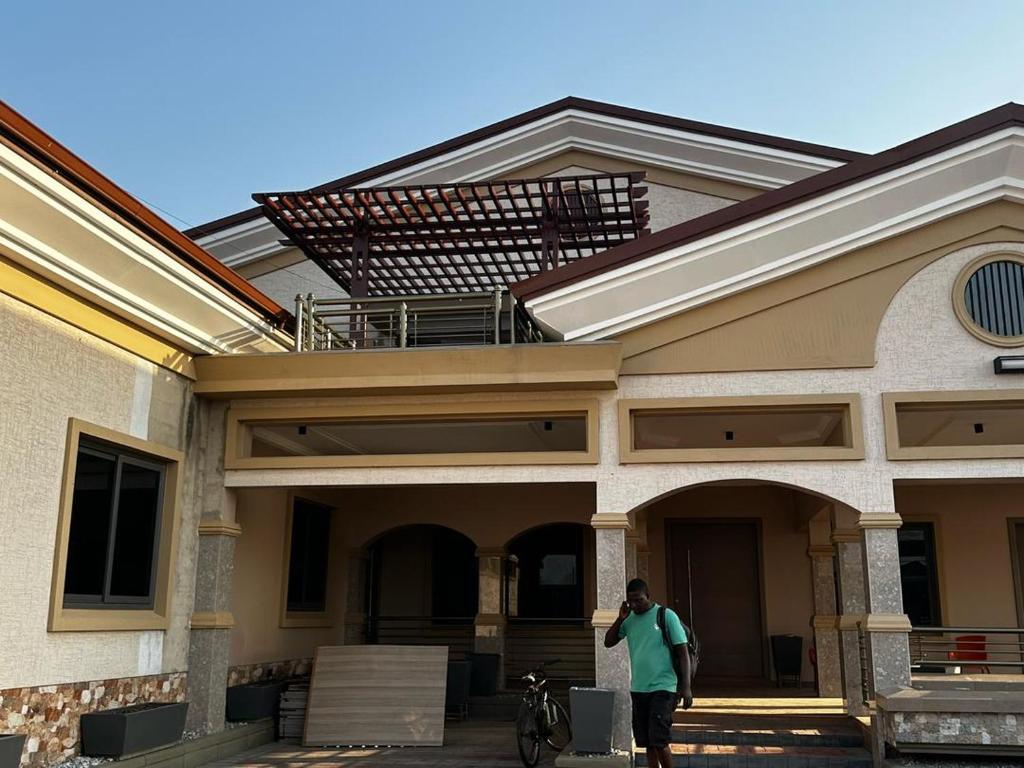 Gallery image of King Boateng's Village in Sakumona
