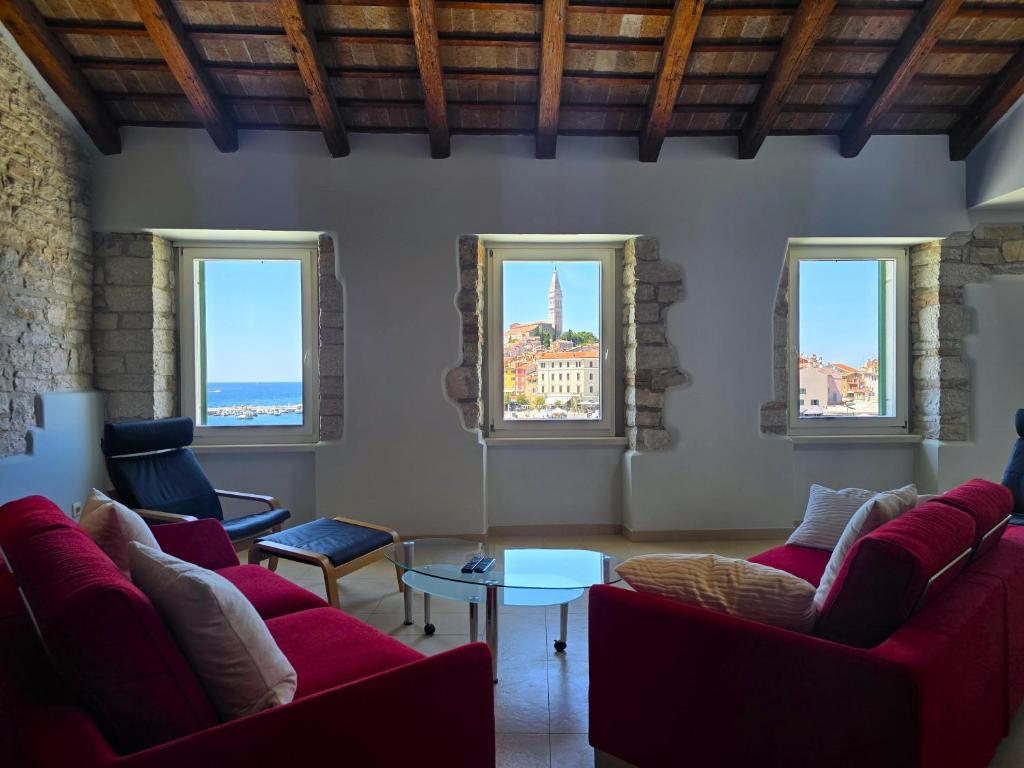Apartment MAR with Sea view