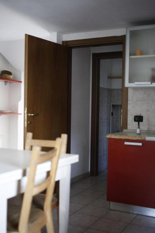 Kuchyň nebo kuchyňský kout v ubytování La Maison Jaune