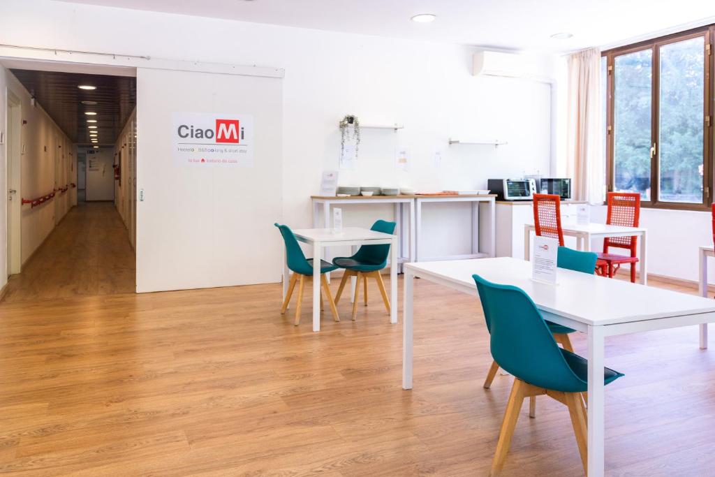 Kuchyň nebo kuchyňský kout v ubytování CiaoMi - Hostel & Long Stay - Milano Niguarda & Bicocca