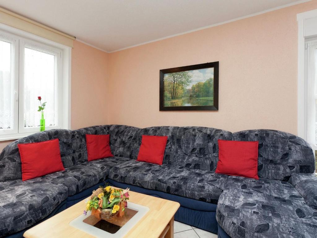 Posezení v ubytování Chalet in Elend near Ski Slopes & Sauna