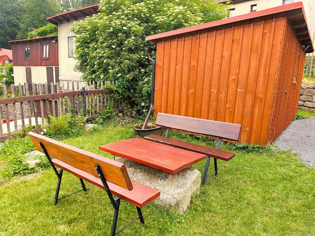 Ogród w obiekcie Holiday house Vedle