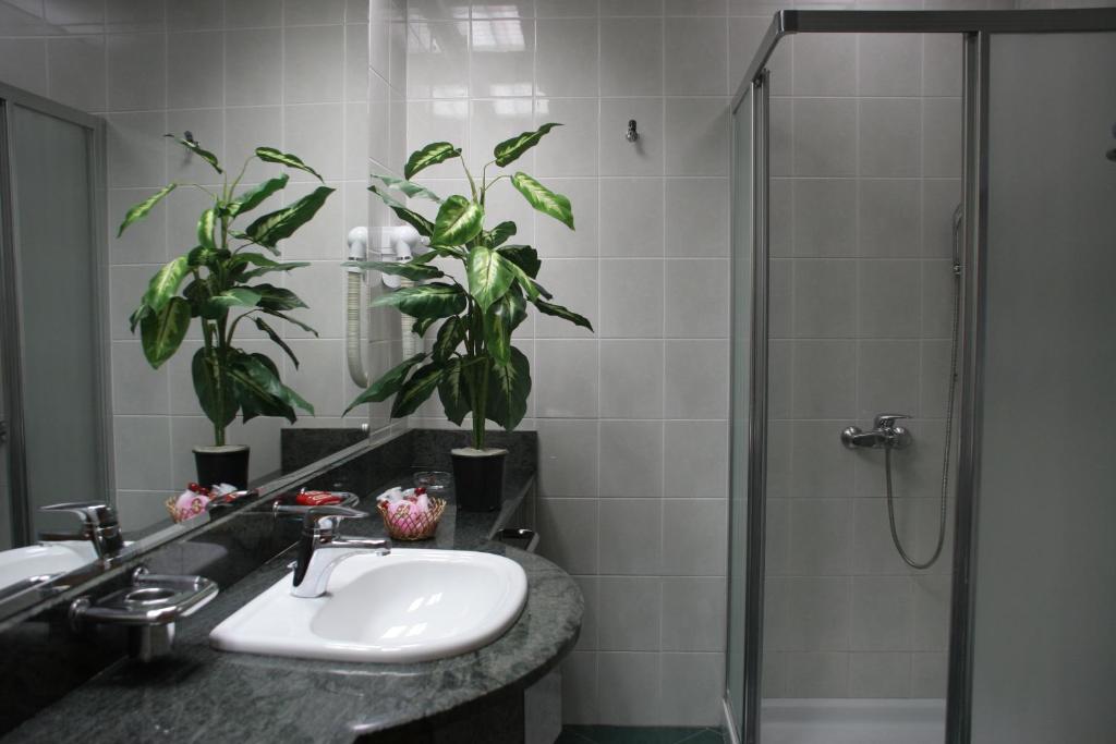 Kupatilo u objektu Garni Hotel Park