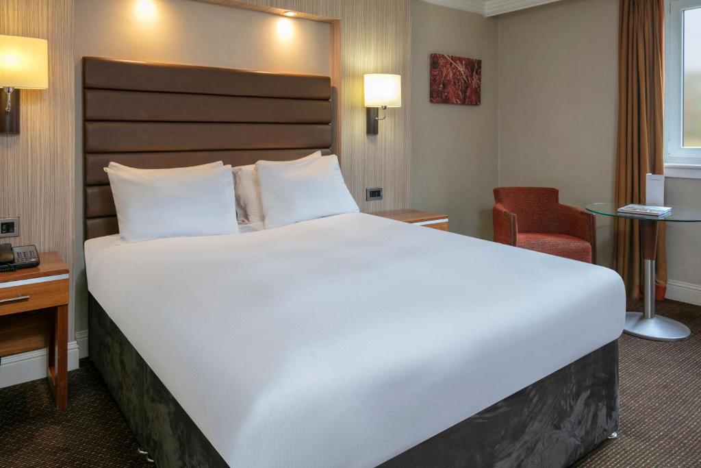 Doubletree By Hilton Glasgow Westerwood Spa & Golf Resort - 