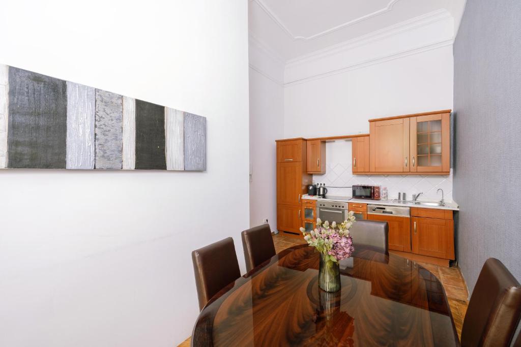 City Hotel Matyas - Resim 31