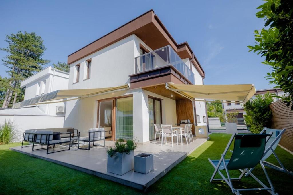 Budova, kde se prázdninový dům nachází