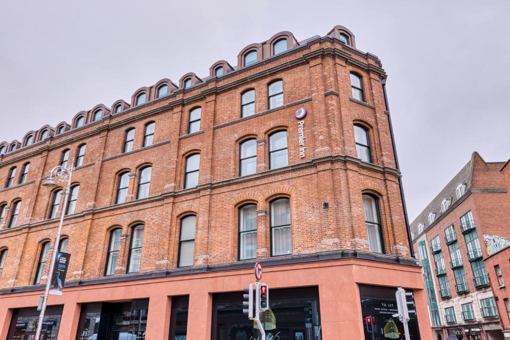 Premier Inn Dublin City Temple Bar - Resim 6