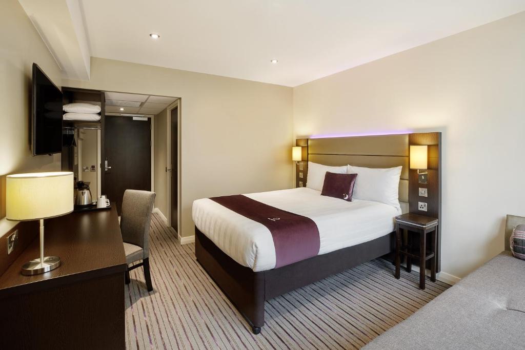Premier Inn Dublin City Temple Bar - Resim 2