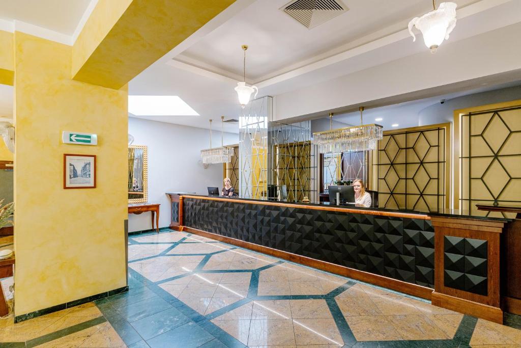 Grandhotel Zvon - Resim 26