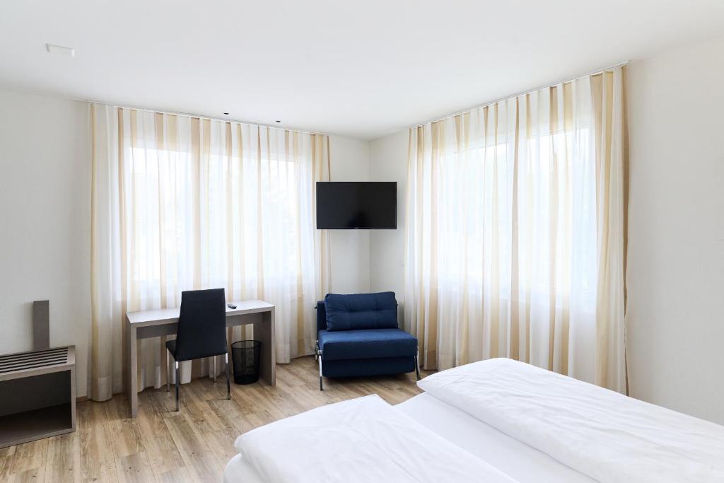 TV a/nebo společenská místnost v ubytování Smart Hotel Kreisel --Self check-In
