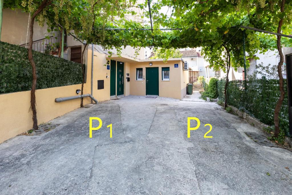 Budova, v ktorej sa apartmán nachádza