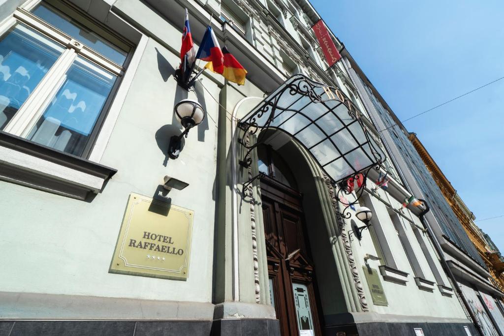 Hotel Raffaello Prague - Resim 17