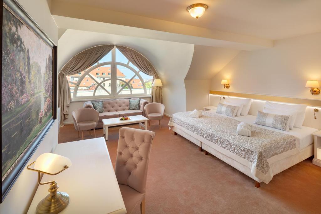 Hotel Savoy Prague - Resim 2