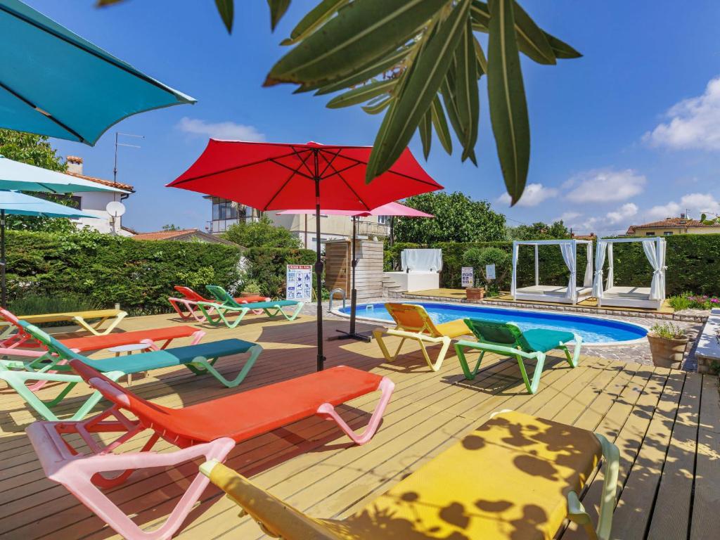 Πισίνα στο ή κοντά στο Apartment Nika-9 by Interhome