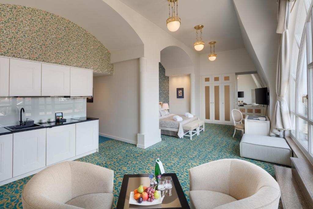 Hotel Savoy Prague - Resim 10