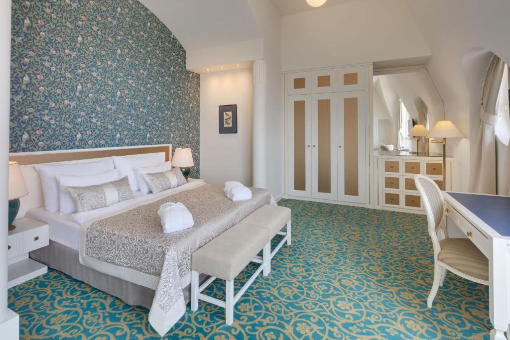 Hotel Savoy Prague - Resim 3