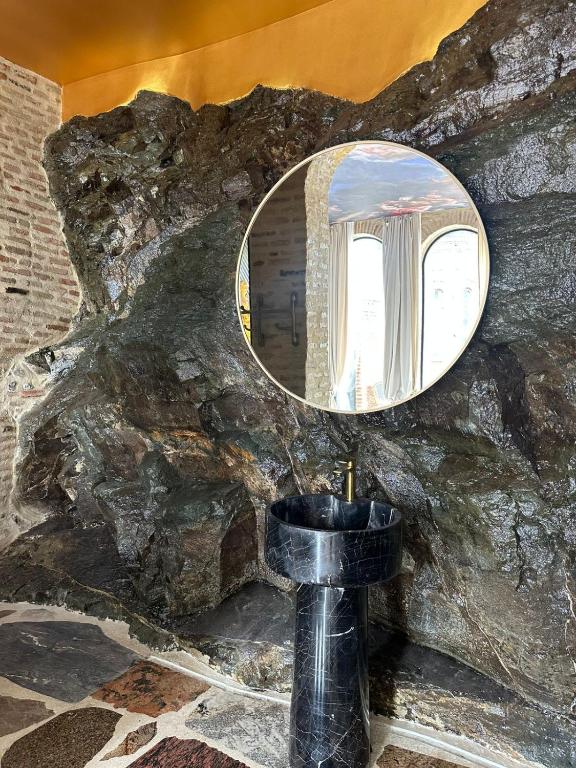 Fotografie z fotogalerie ubytování Castle in Old Town v destinaci Tbilisi City