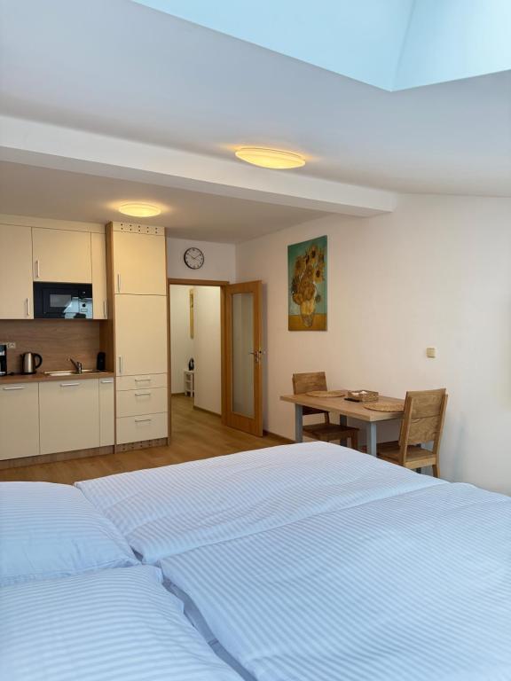 Parkside Apartments Prague - Семейная студия