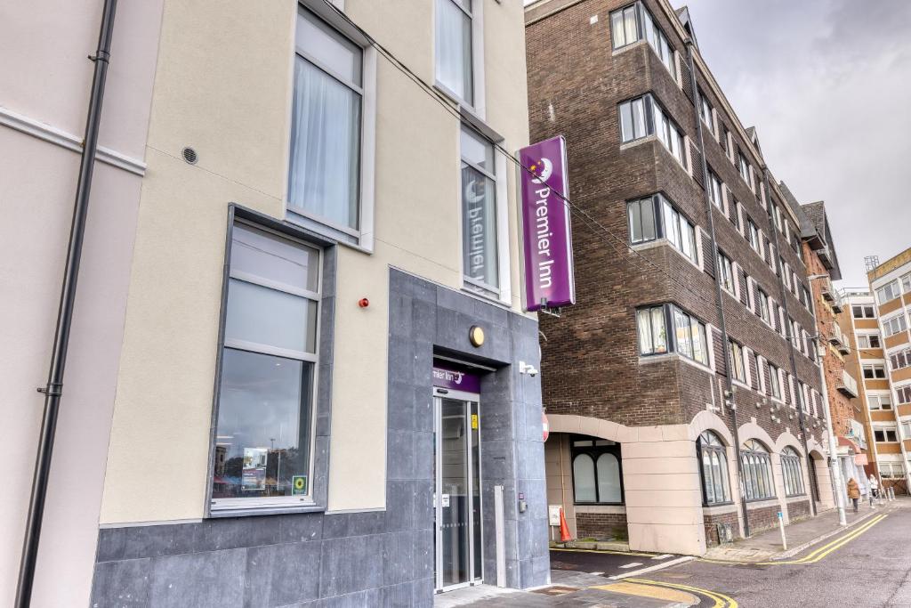 Premier Inn Cork City Centre - Resim 6