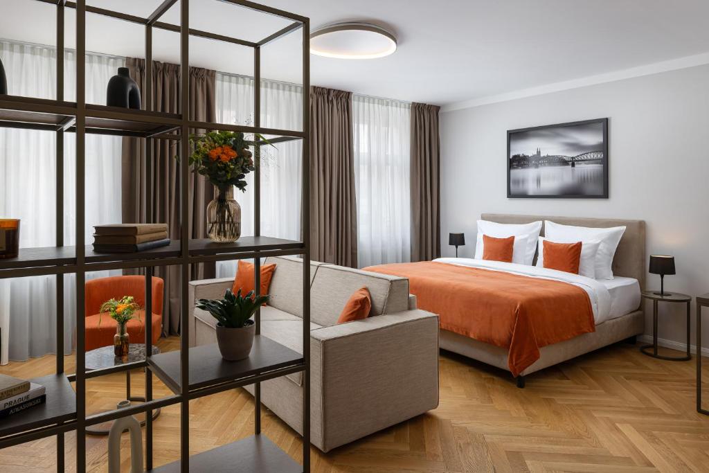 The Bridge Residence by Little King - 12