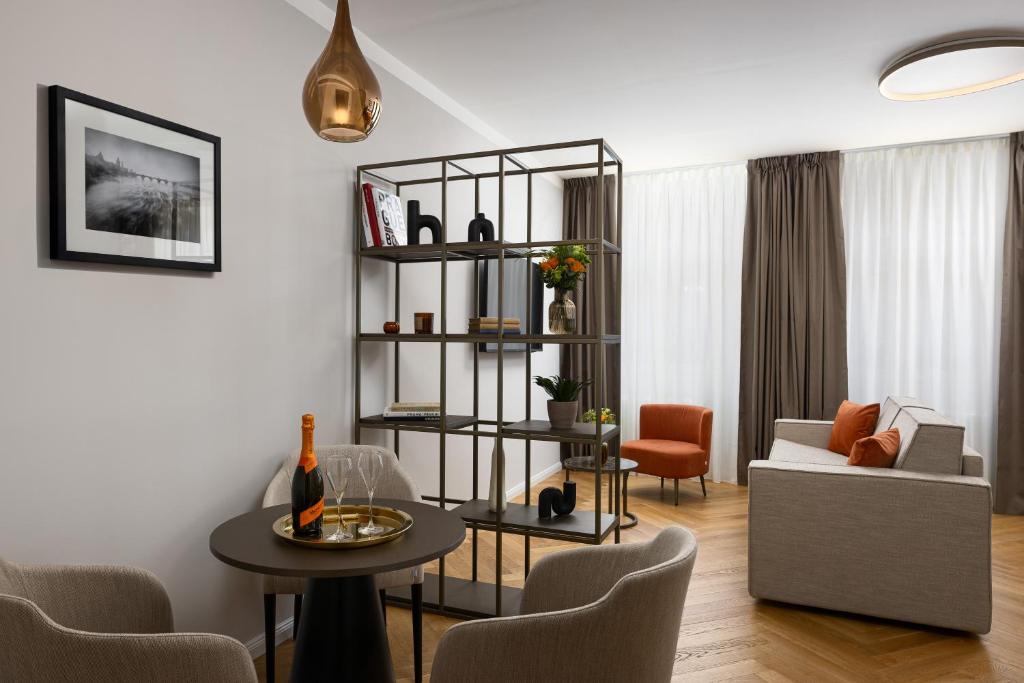 The Bridge Residence by Little King - 14