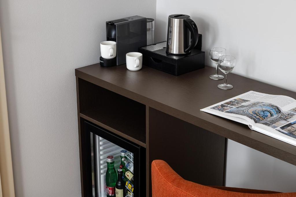 The Bridge Residence by Little King - 2